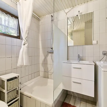 Secluded In Near Forest شاليه *